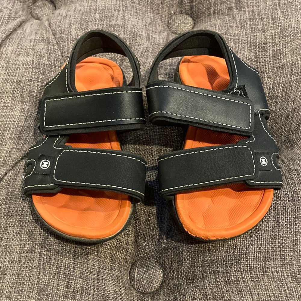 Toddler boys sandal squishy Velcro